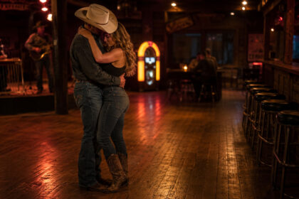 ACN Country Music & Lifestyle Magazine - Last Call Country: Why Closing-Time Songs Hit Different